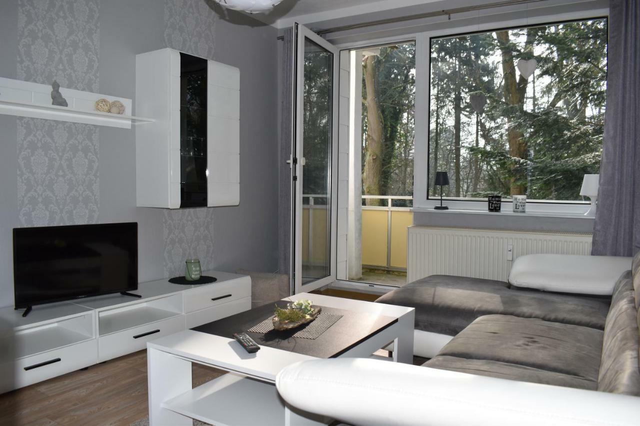 Ferienwohnung "Am Schlosspark" Neetzow Exterior photo